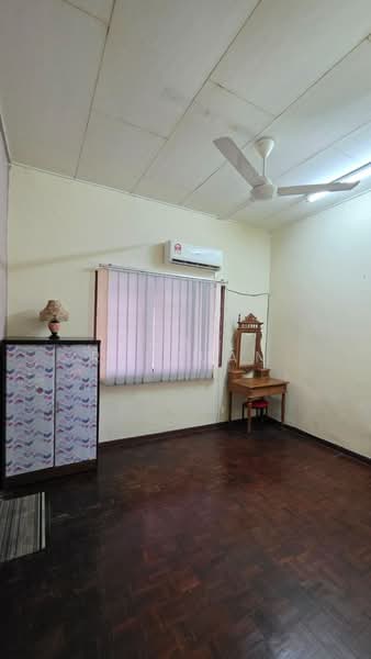 2-storey Terraced House for Rent in Kajang (Selangor) - Kamil Radzuan - Bedroom - PropertyGuru.com.my