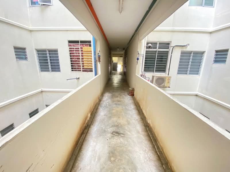 Apartment for Sale at Baiduri Court Apartment - Shaziery Iskandar - Corridor - PropertyGuru.com.my