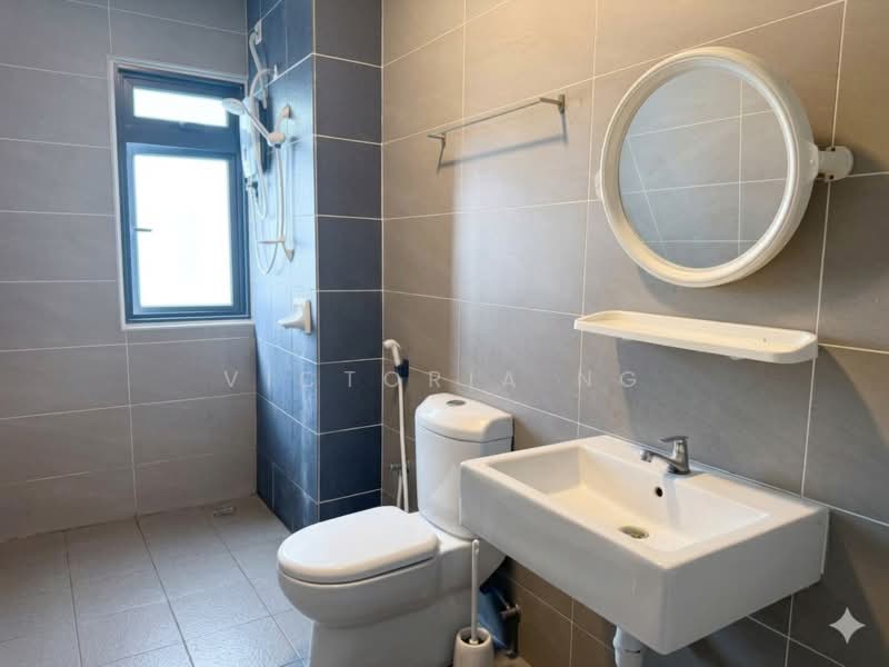 Servis Apartment untuk Disewa di HYVE - Victoria Ng - Bathroom - PropertyGuru.com.my