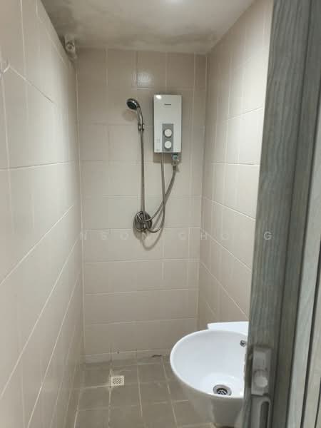 Apartment for Sale at Taman Bukit Erskine - Winson Chong - Bathroom - PropertyGuru.com.my