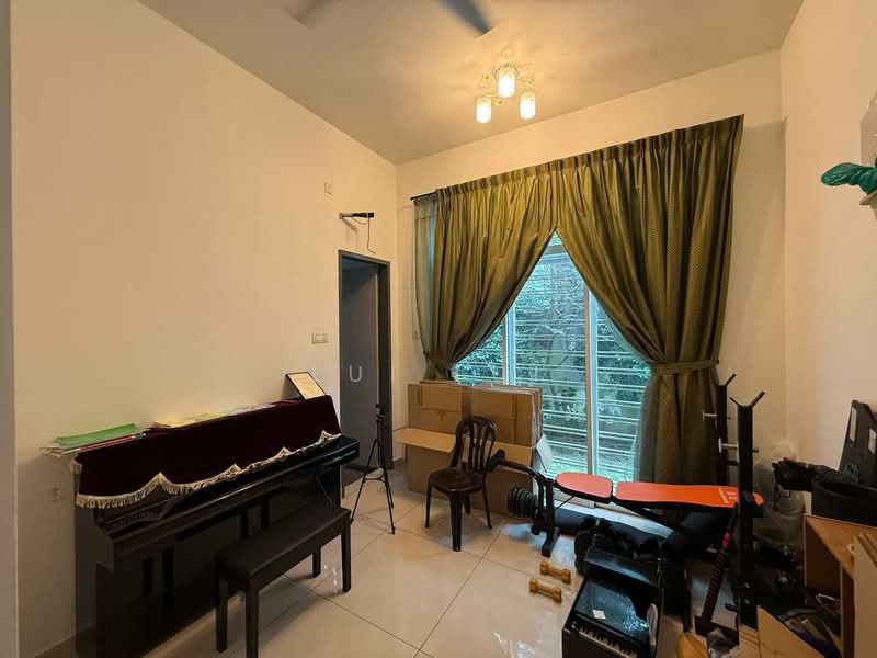 Bungalow for Rent in Taman Desa Tebrau (Tebrau) - Lui Lui - Living Room - PropertyGuru.com.my