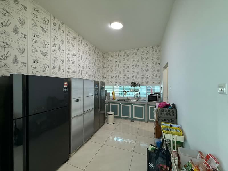 Bungalow for Rent in Taman Desa Tebrau (Tebrau) - Lui Lui - Kitchen - PropertyGuru.com.my