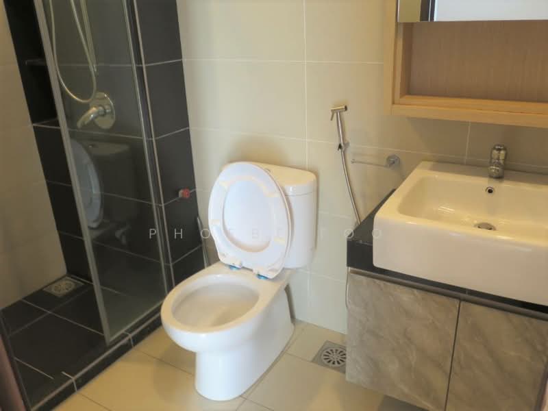 Semi-Detached House for Rent in Straits View (Johor Bahru) - Phoebe Foo - Bathroom - PropertyGuru.com.my