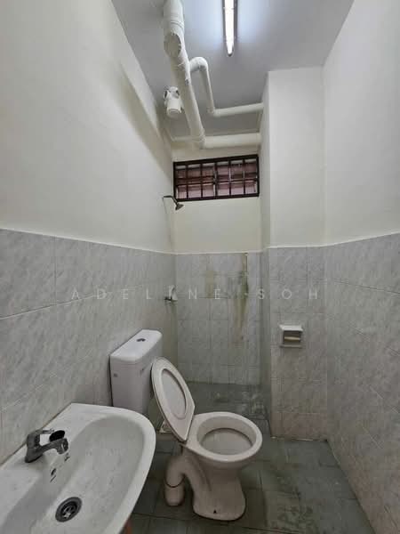 Apartment for Sale at Idaman Senibong - Adeline Soh - Bathroom - PropertyGuru.com.my