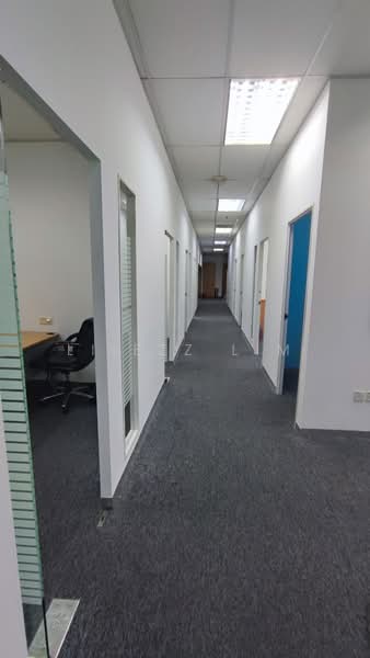 Office for Rent in Petaling Jaya (Selangor) - Liiezz Lim - Corridor - PropertyGuru.com.my