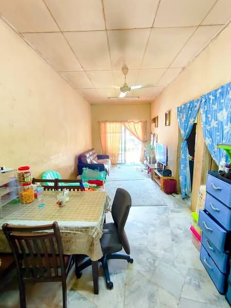 Terraced House for Sale in Rawang (Selangor) - Muin Mn - Living Room - PropertyGuru.com.my