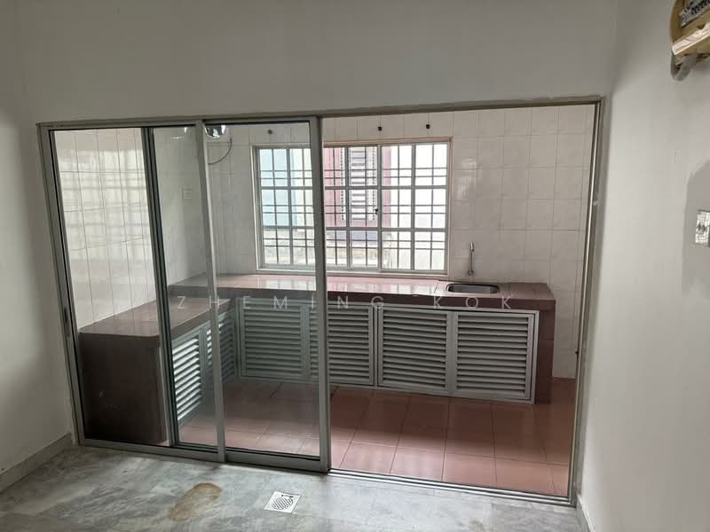 1-storey Terraced House for Sale in Taman Sri Segambut (Segambut) - Zheming Kok - Kitchen - PropertyGuru.com.my
