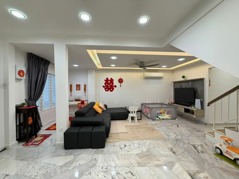2.5-storey Terraced House for Sale in Bukit Antarabangsa (Ulu Kelang) - calvin Chin - Living Room - PropertyGuru.com.my