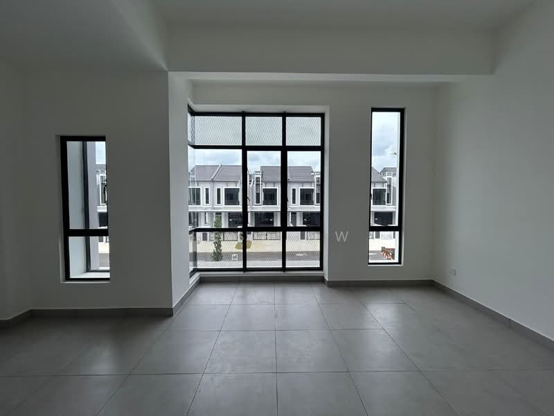 Rumah Teres 2 Tingkat untuk Dijual di Taman Setia Indah (Tebrau) - Jess Ow - Living Room - PropertyGuru.com.my