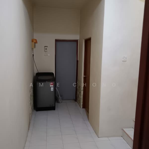 2.5-storey Terraced House for Sale in Falim (Menglembu) - Amie Chong - Corridor - PropertyGuru.com.my