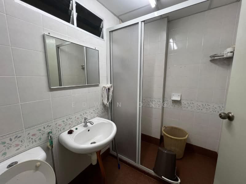 Condominium for Rent at Putra Place Condominium - Edwin Ong - Bathroom - PropertyGuru.com.my