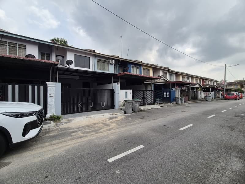 Rumah Teres 2 Tingkat untuk Dijual di Taman Nusa Damai (Pasir Gudang) - Kuu Chin - Exterior - PropertyGuru.com.my