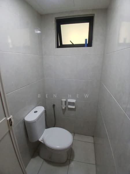 Kondominium untuk Dijual di TRI PINNACLE - Ben Hew - Bathroom - PropertyGuru.com.my