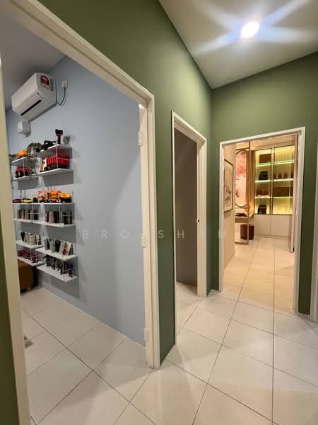 Servis Apartment untuk Dijual di Sentrio Residences @ Senai - Bro Sham - PropertyGuru.com.my
