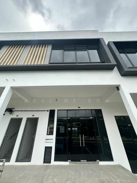 Kedai untuk Disewa di Taman Bukit Kaze (Ulu Tiram) - Adeline Soh - Exterior - PropertyGuru.com.my