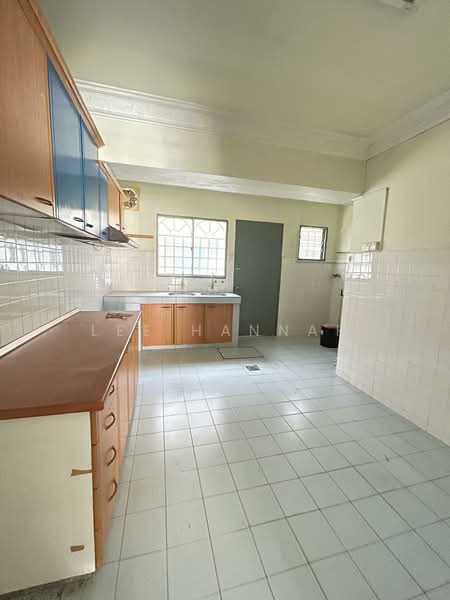 2-storey Terraced House for Sale in Sri Petaling (Kuala Lumpur) - Lee Hannah - Kitchen - PropertyGuru.com.my