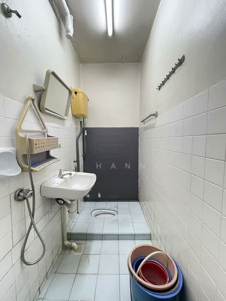 2-storey Terraced House for Sale in Sri Petaling (Kuala Lumpur) - Lee Hannah - Bathroom - PropertyGuru.com.my