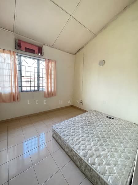 2-storey Terraced House for Sale in Sri Petaling (Kuala Lumpur) - Lee Hannah - Bedroom - PropertyGuru.com.my