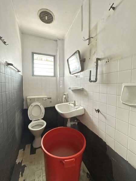 2-storey Terraced House for Sale in Sri Petaling (Kuala Lumpur) - Lee Hannah - Bathroom - PropertyGuru.com.my