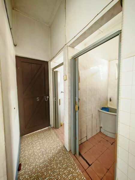 Rumah Teres 1 Tingkat untuk Dijual di Kepong (Kuala Lumpur) - Suki Tan - Corridor - PropertyGuru.com.my