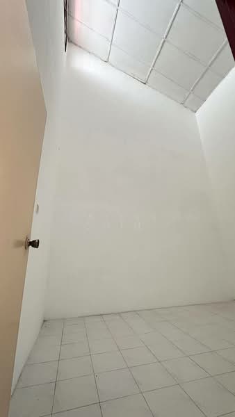 1-storey Terraced House for Sale in Taman Desa (Kulai) - Calley Chin - Interior - PropertyGuru.com.my