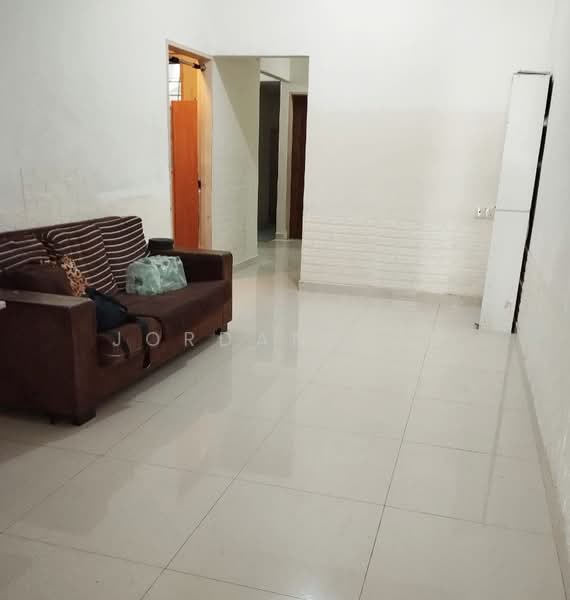 1-storey Terraced House for Sale in Kampung Pantai Jerjak (Gelugor) - Jordan Foo - Living Room - PropertyGuru.com.my