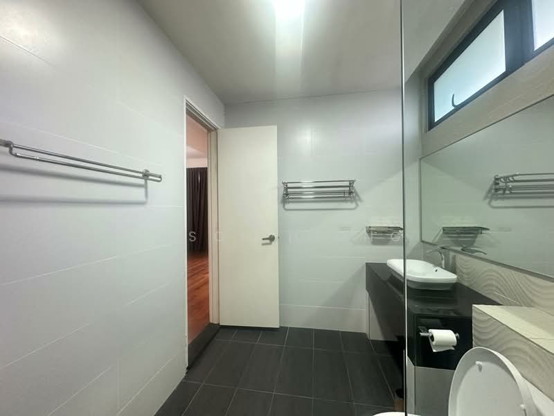 Rumah Kluster untuk Dijual di Eco Botanic (Iskandar Puteri (Nusajaya)) - Anson Hiong - Bathroom - PropertyGuru.com.my