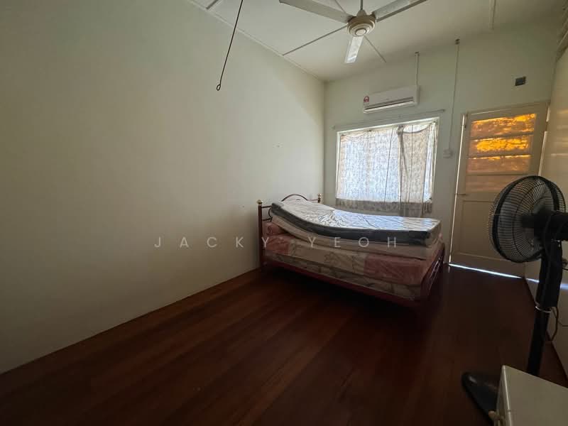 Rumah Teres 2 Tingkat untuk Dijual di Air Hitam (Penang) - Jacky Yeoh - Bedroom - PropertyGuru.com.my