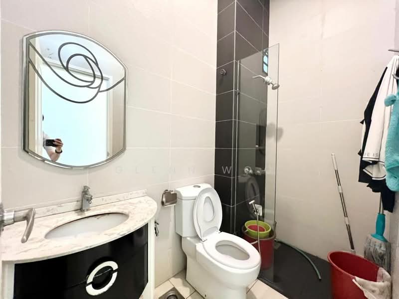 Semi-Detached House for Sale in Johor Bahru (Johor) - Glenn Woo - Bathroom - PropertyGuru.com.my