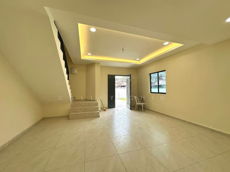 Rumah Teres 2 Tingkat untuk Dijual di Saleng (Senai) - Calley Chin - Living Room - PropertyGuru.com.my