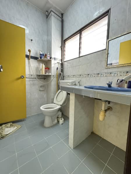 Rumah Teres 2 Tingkat untuk Dijual di Taman Wawasan (Puchong) - Jayden Lee - Bathroom - PropertyGuru.com.my