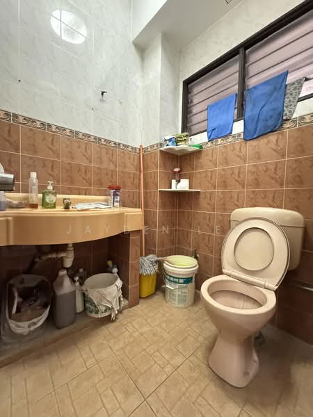 Rumah Teres 2 Tingkat untuk Dijual di Taman Wawasan (Puchong) - Jayden Lee - Bathroom - PropertyGuru.com.my