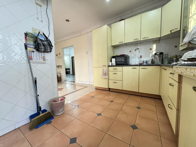 Rumah Teres 2 Tingkat untuk Dijual di Taman Wawasan (Puchong) - Jayden Lee - Kitchen - PropertyGuru.com.my