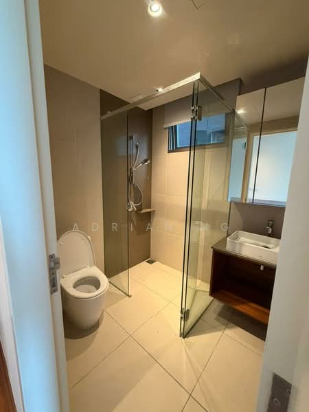 Servis Apartment untuk Disewa di Stonor 3 - Adrian Ng - Bathroom - PropertyGuru.com.my