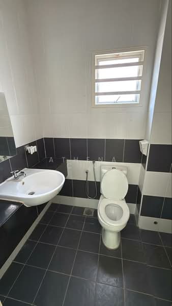 2-storey Terraced House for Sale in Nilai (Negeri Sembilan) - Athena Cho - Bathroom - PropertyGuru.com.my