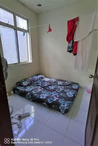 Rumah Teres untuk Dijual di Permas Jaya (Johor) - Hong . - Bedroom - PropertyGuru.com.my