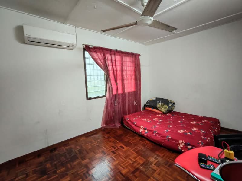 2-storey Terraced House for Sale in Taman Castlefield (Sri Petaling) - Celine Kong - Bedroom - PropertyGuru.com.my