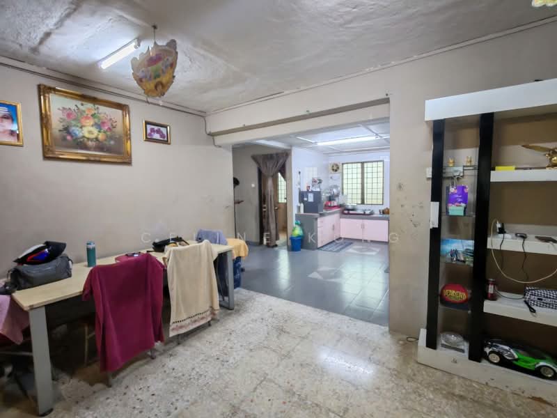 2-storey Terraced House for Sale in Taman Castlefield (Sri Petaling) - Celine Kong - Living Room - PropertyGuru.com.my