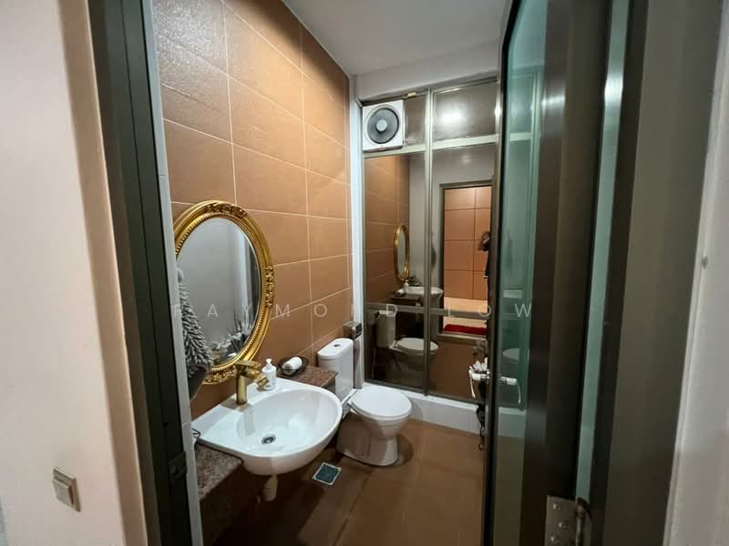 Rumah Kluster untuk Dijual di Taman Sutera Utama (Skudai) - Raymond Low - Bathroom - PropertyGuru.com.my