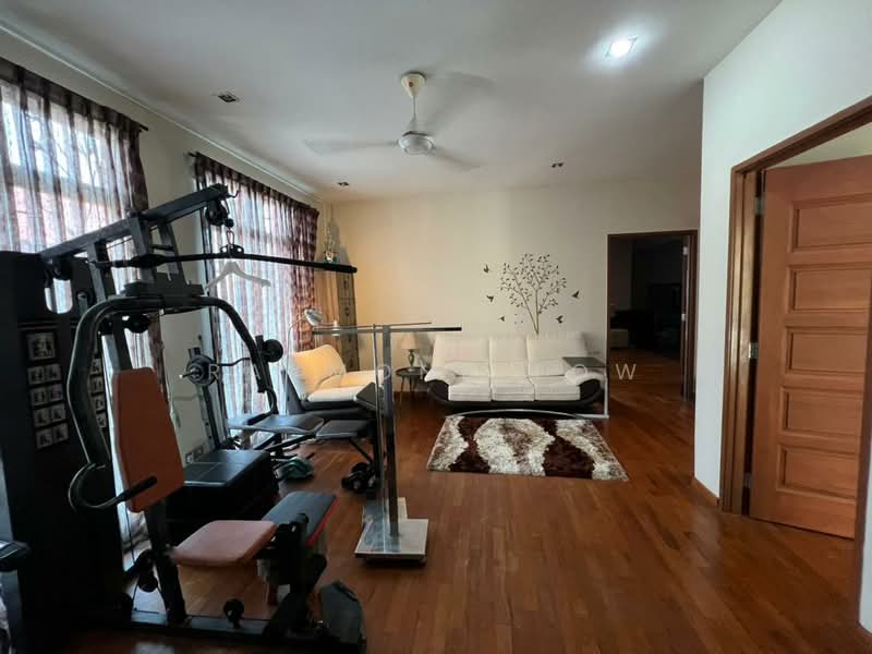 Rumah Kluster untuk Dijual di Taman Sutera Utama (Skudai) - Raymond Low - Living Room - PropertyGuru.com.my