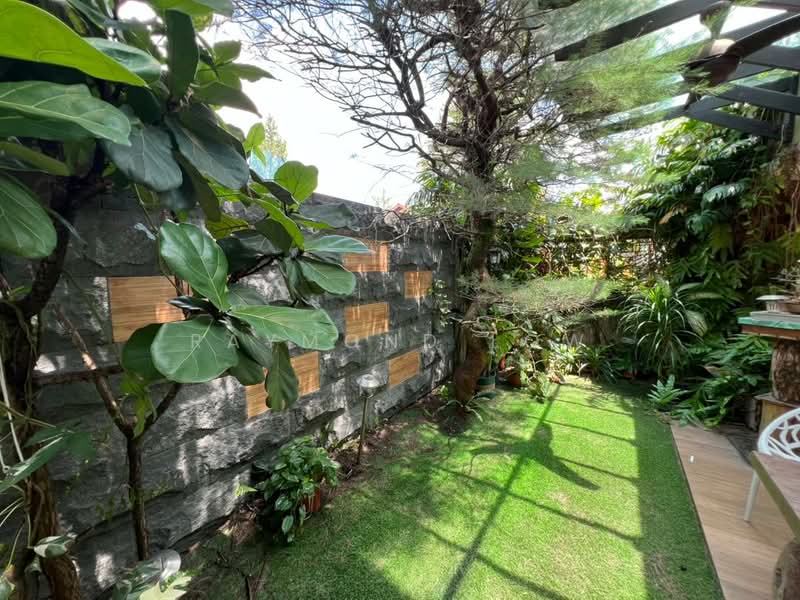 Rumah Kluster untuk Dijual di Taman Sutera Utama (Skudai) - Raymond Low - Garden - PropertyGuru.com.my