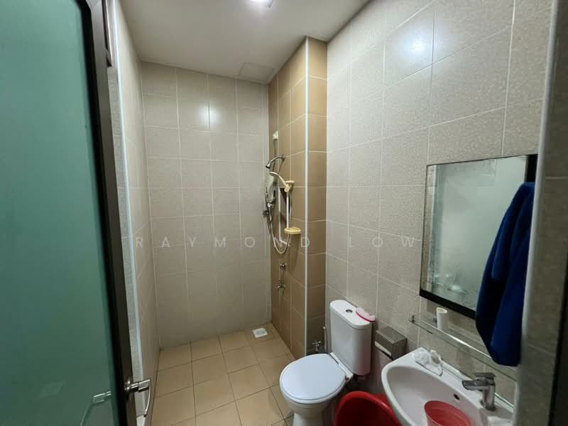 Rumah Kluster untuk Dijual di Taman Sutera Utama (Skudai) - Raymond Low - Bathroom - PropertyGuru.com.my