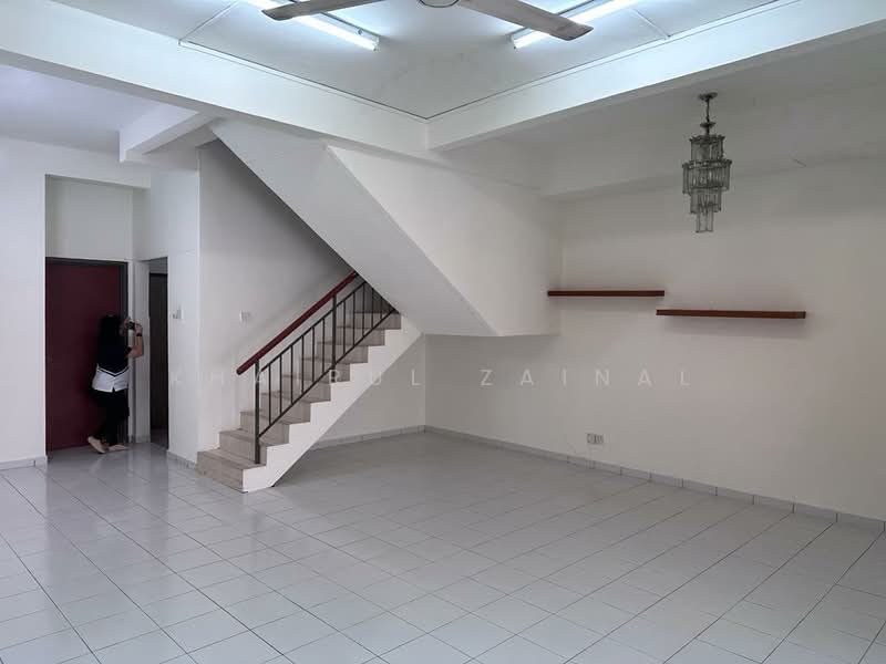 Terraced House for Sale in Taman Cuepacs (Cheras) - Khairul Zainal - Interior - PropertyGuru.com.my