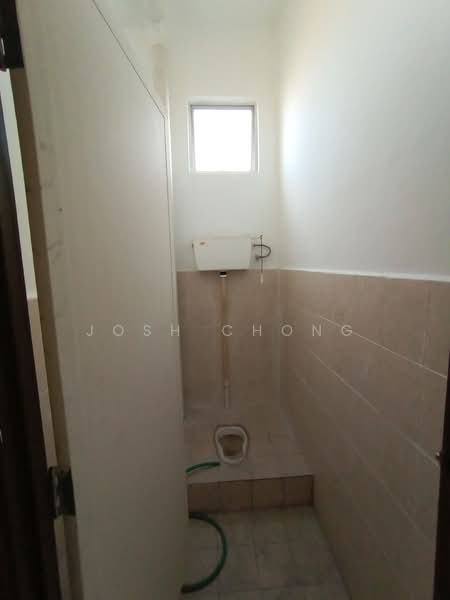 Shop for Rent in Bandar Rinching (Semenyih) - Josh Chong - Bathroom - PropertyGuru.com.my
