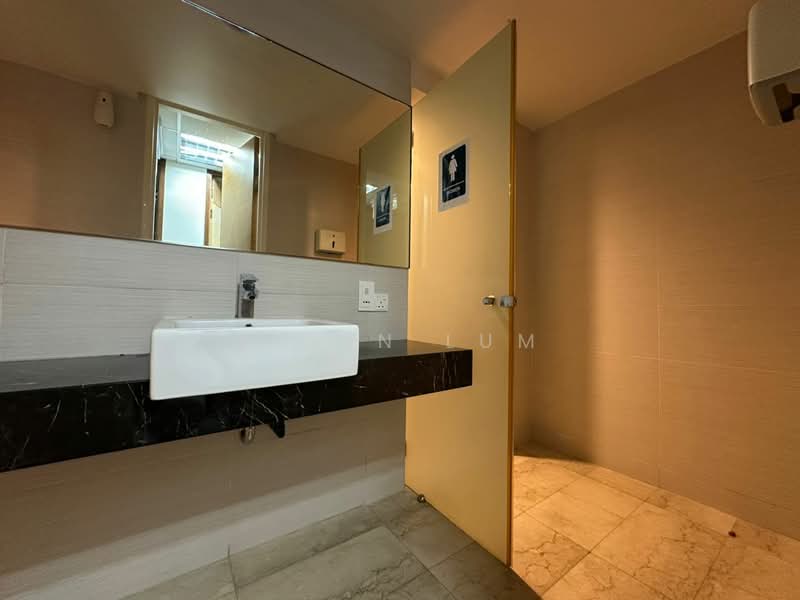 Office for Rent in KLCC (KL City Centre) - Kevin Lum - Bathroom - PropertyGuru.com.my