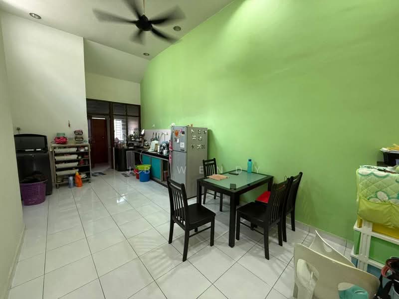 1-storey Terraced House for Sale in Taman Daya (Johor Bahru) - JB Wendy - Kitchen - PropertyGuru.com.my