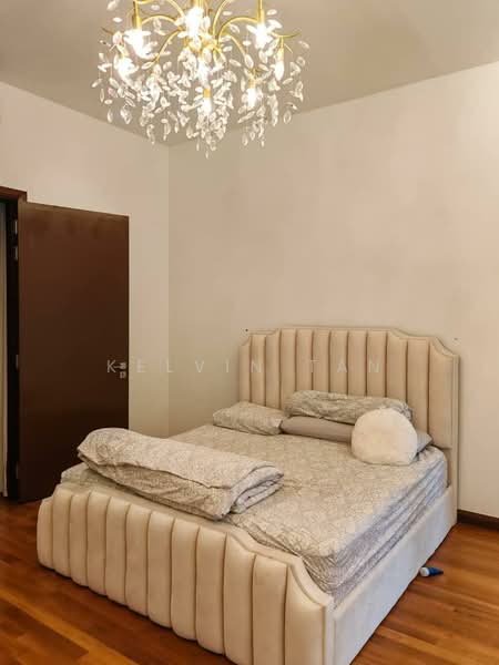 Bungalow for Sale in Telok Panglima Garang (Selangor) - Kelvin Tan - Bedroom - PropertyGuru.com.my