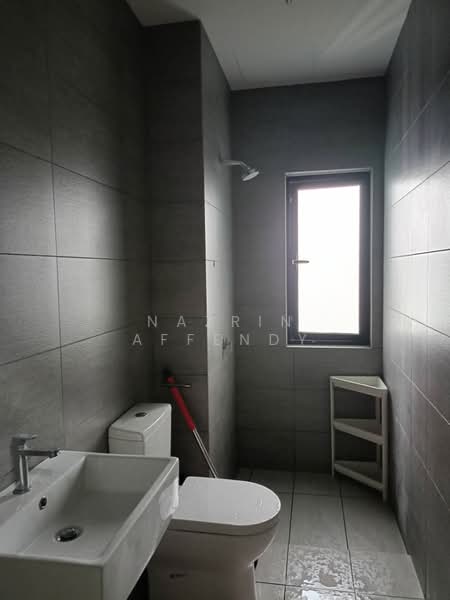 Servis Apartment untuk Disewa di Habitus @ City of Elmina - Nazrin Affendy - Bathroom - PropertyGuru.com.my