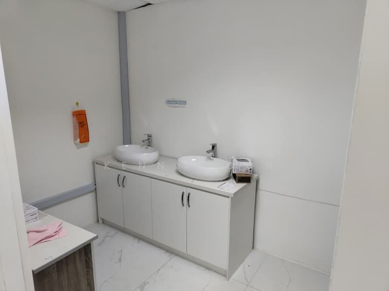 Pejabat untuk Disewa di Bukit Bintang (KL City Centre) - Kenny Voon - Bathroom - PropertyGuru.com.my