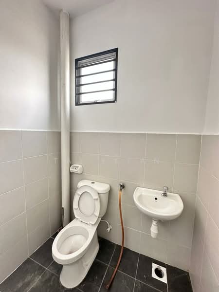 Rumah Teres 2 Tingkat untuk Dijual di Durian Tunggal (Melaka) - Tai Eefan - Bathroom - PropertyGuru.com.my